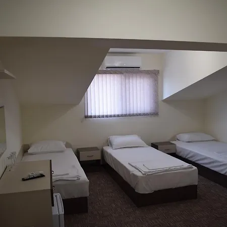 Hotel-restaurant Dimax * Yoakim-Gruevo